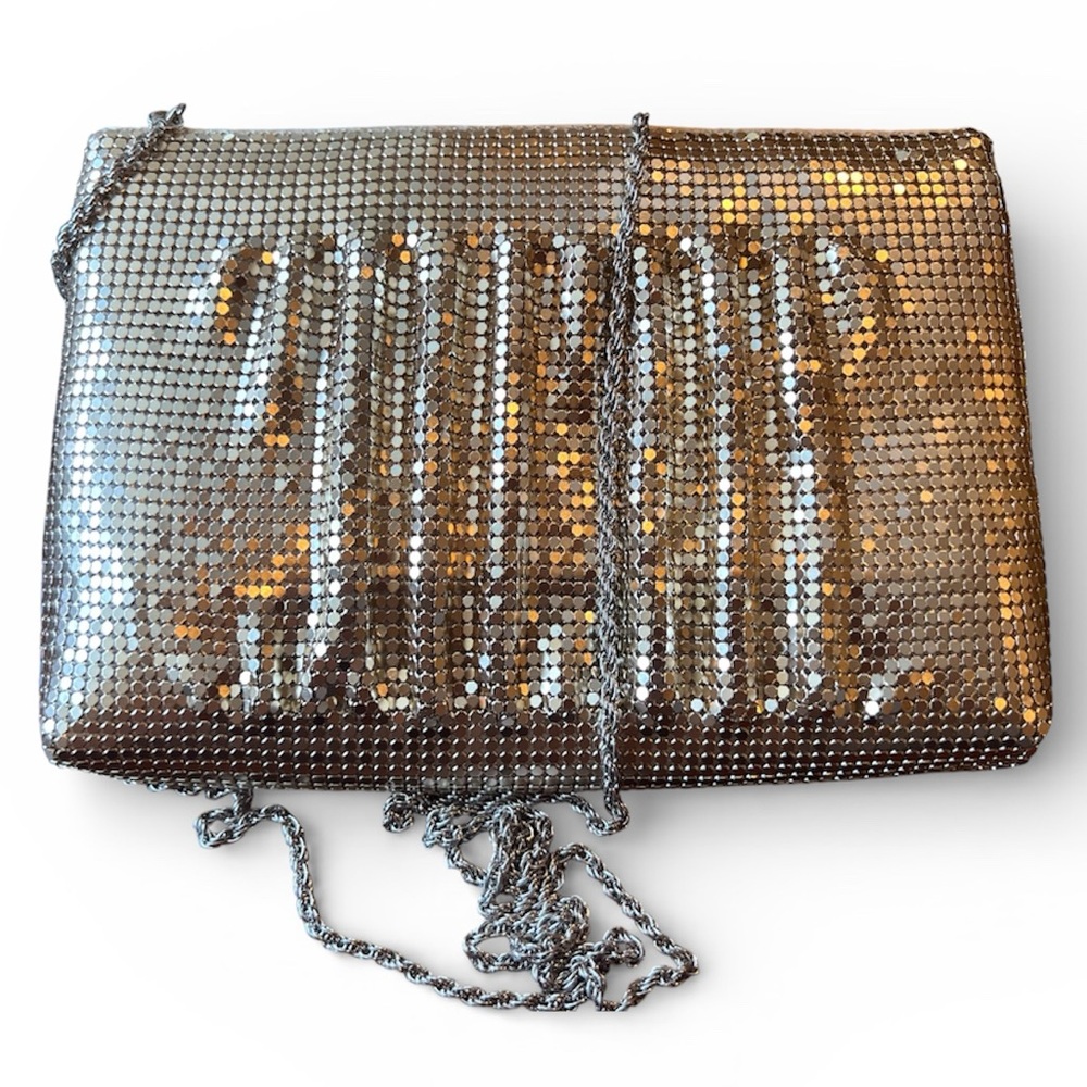 Vintage Artistry Silver Mesh Evening Bag with Chain Strap – Glam Formal Clutch